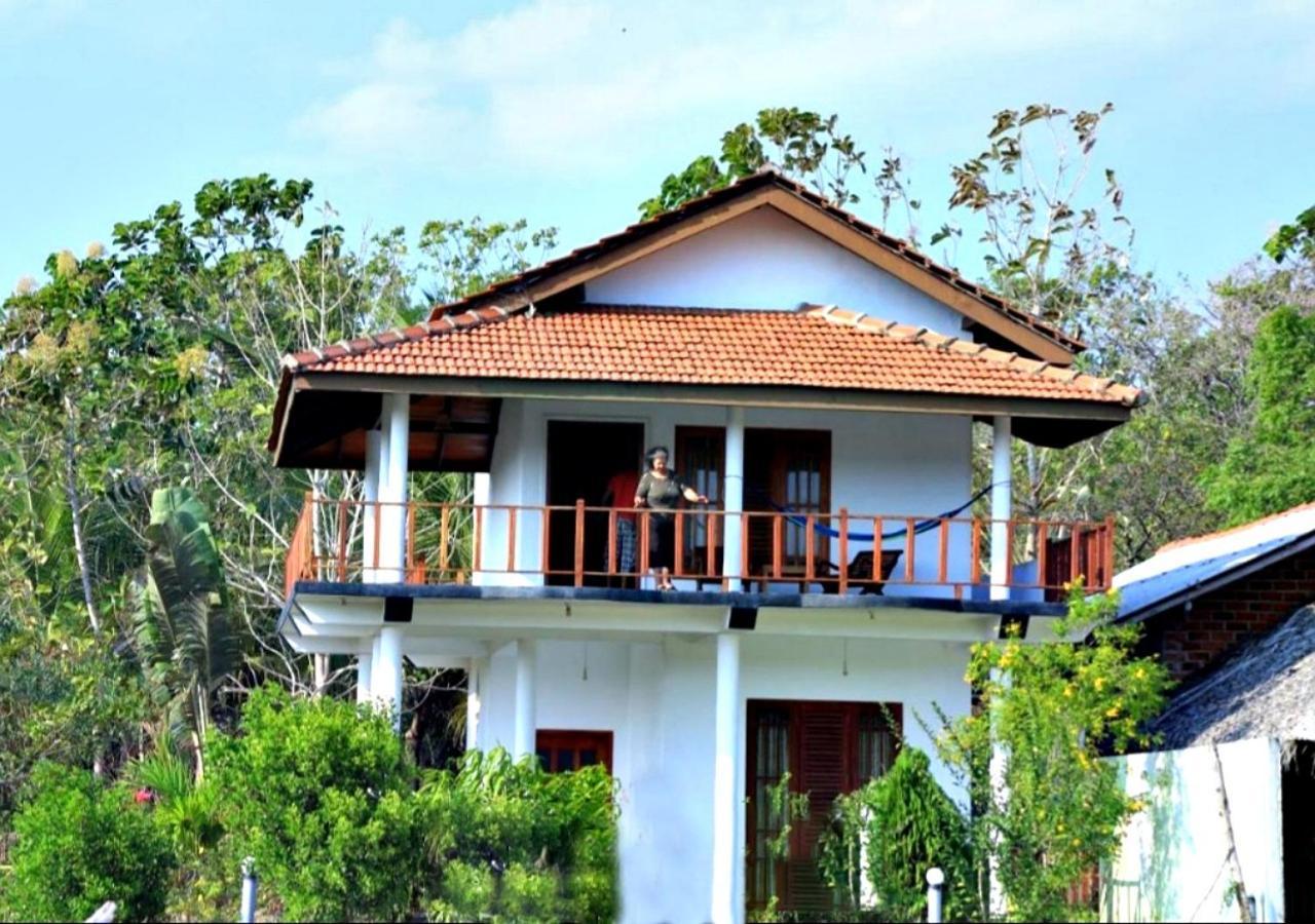 Pearl Cave Cabanas & Resturant แทนกาลเล ภายนอก รูปภาพ