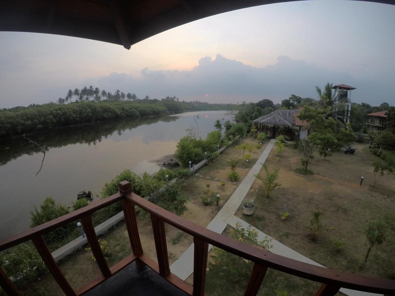Pearl Cave Cabanas & Resturant แทนกาลเล ภายนอก รูปภาพ