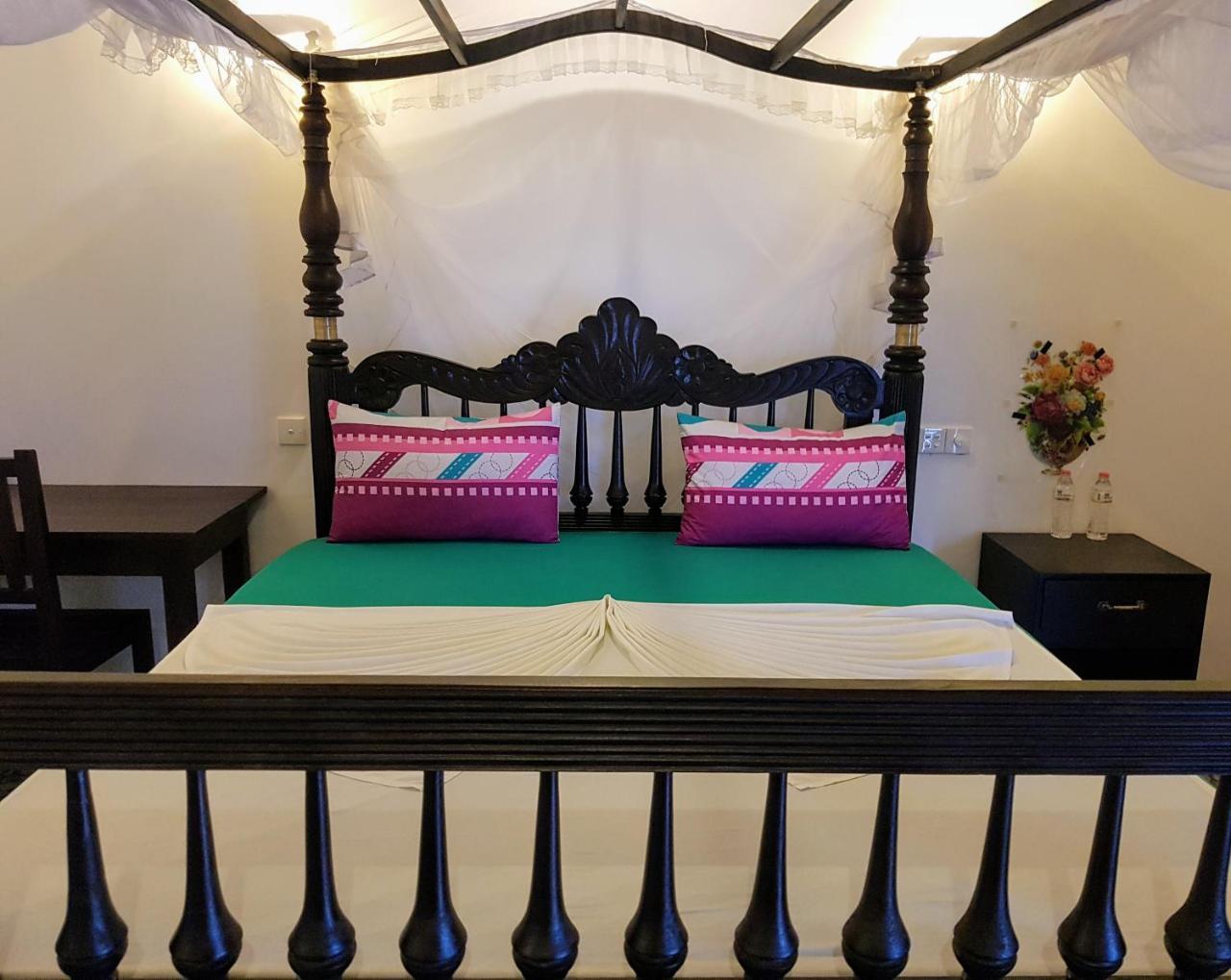 Pearl Cave Cabanas & Resturant แทนกาลเล ภายนอก รูปภาพ